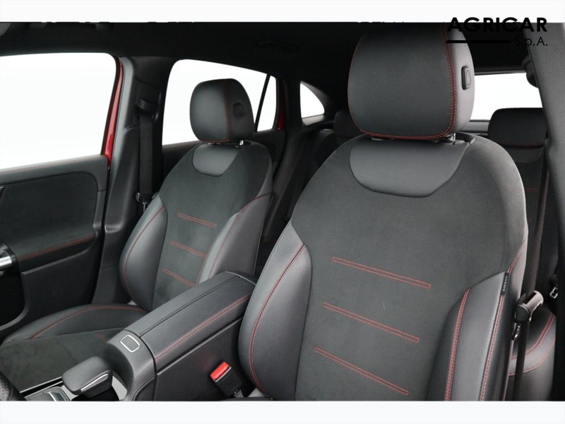 7 - Mercedes GLA 200 d premium 8g-dct