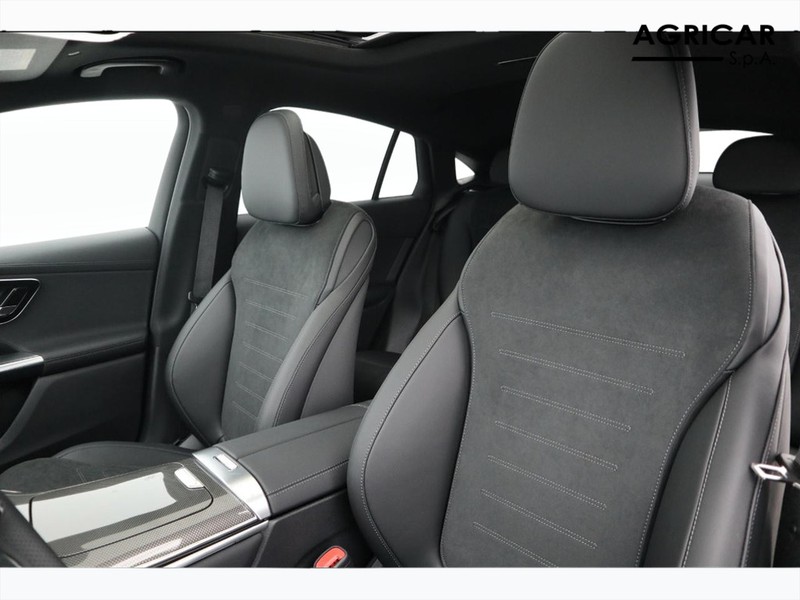 7 - Mercedes GLC coupe 300 de plug in hybrid amg line premium tech 4matic 9g-tronic