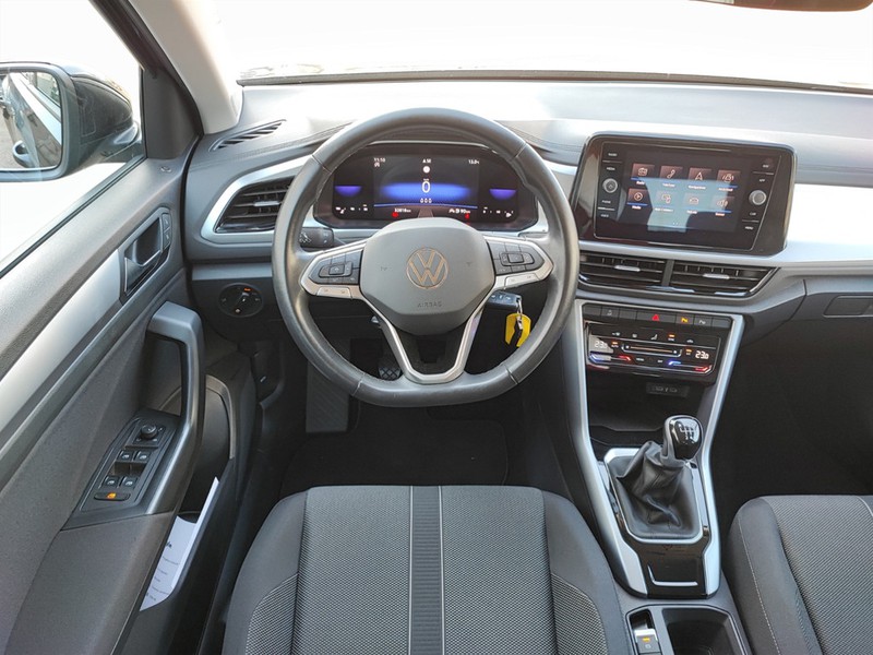 7 - Volkswagen T-Roc 2.0 tdi scr 115cv style