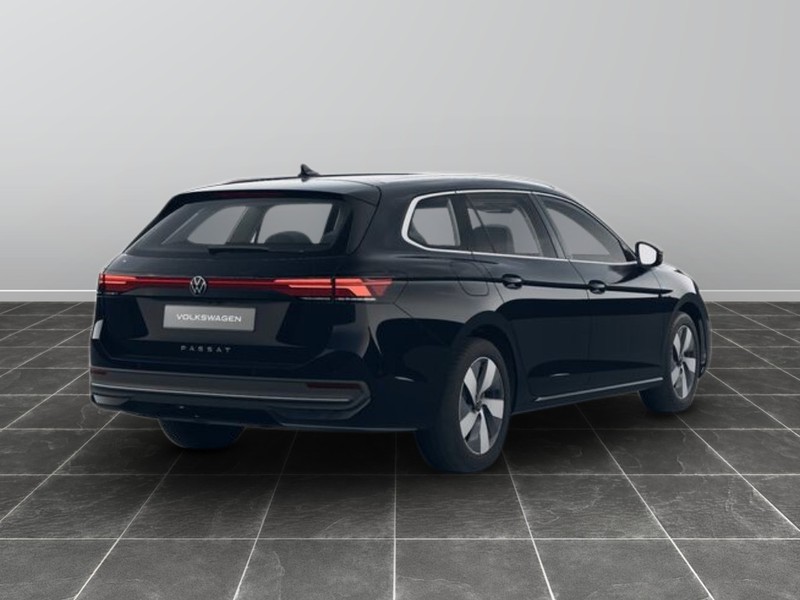 7 - Volkswagen Passat 2.0 tdi scr evo 150cv business dsg