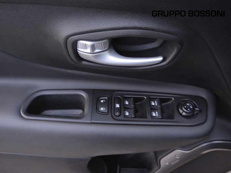 13 - Jeep Renegade 1.5 turbo t4 mhev 130cv limited 2wd