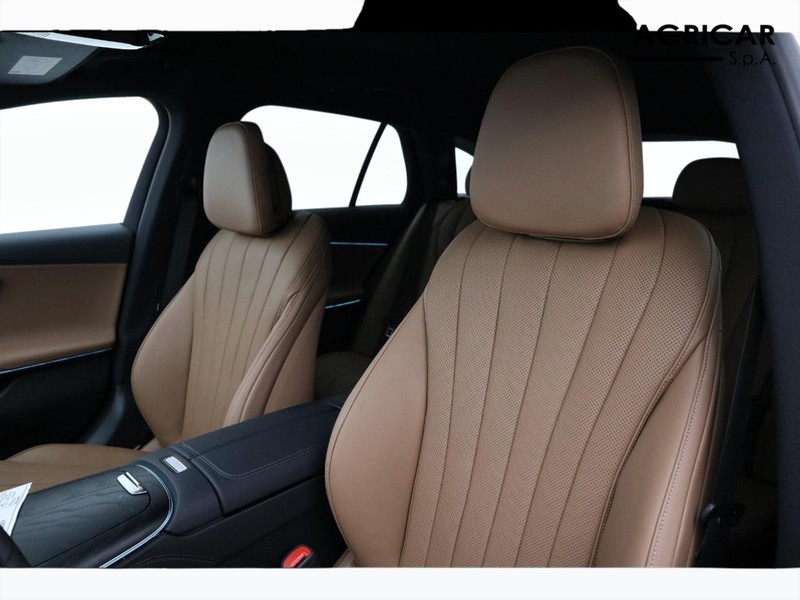 7 - Mercedes Classe E station wagon all-terrain 220 d premium 4matic 9g-tronic