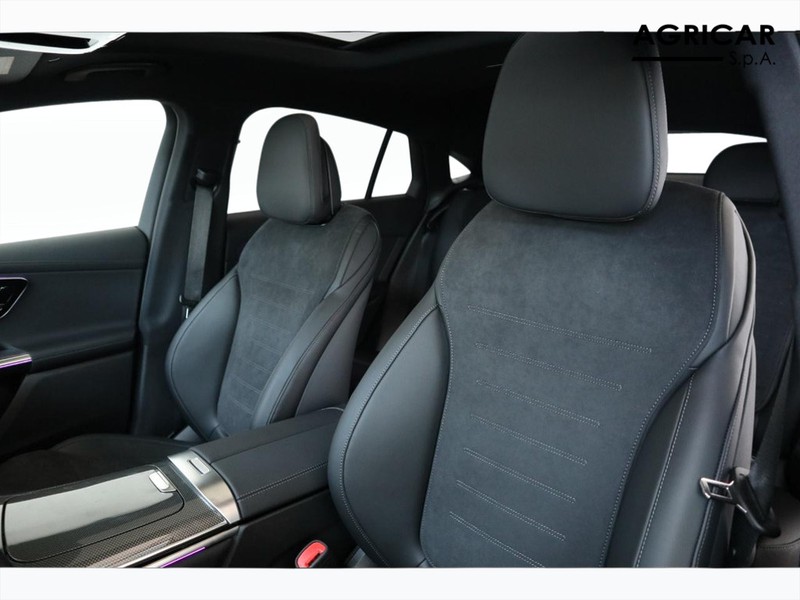 7 - Mercedes GLC coupe 300 de plug in hybrid amg line premium 4matic 9g-tronic