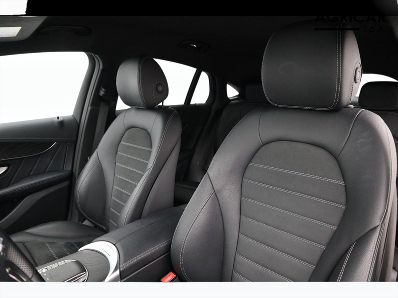 7 - Mercedes GLC coupe 300 d premium 4matic 9g-tronic plus