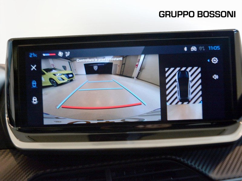 19 - Peugeot 208 1.2 hybrid 48v 110cv business e-dcs6