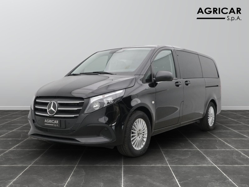 1 - Mercedes Vans Vito etourer 129 long 90kwh