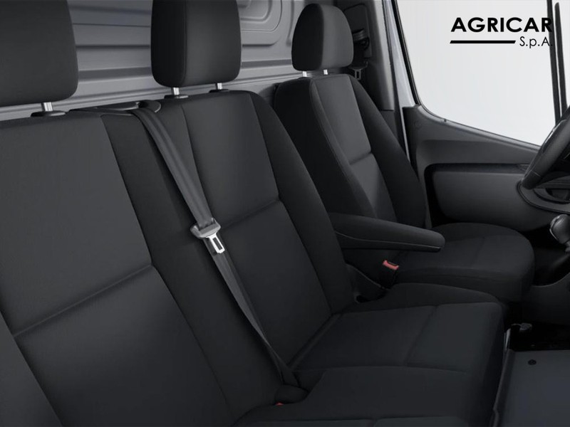 7 - Mercedes Vans Sprinter 315 rwd 2.0 cdi f 37/35 pro