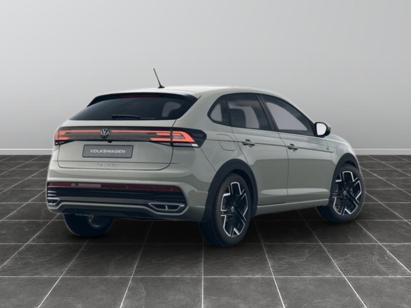 7 - Volkswagen Taigo 1.0 tsi 115cv r-line plus