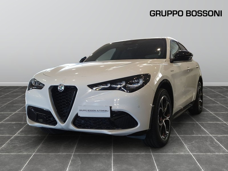 1 - Alfa Romeo Stelvio 2.2 turbo 210cv veloce q4 at8