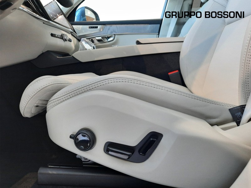 19 - Volvo XC90 2.0 t8 plug-in hybrid ultra bright awd automatico 7p.ti