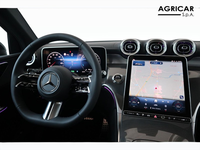 13 - Mercedes GLC suv 300 e amg line advanced plus 4matic 9g-tronic