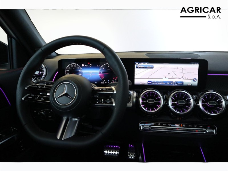 13 - Mercedes GLB 200 d amg line premium 4matic 8g-dct