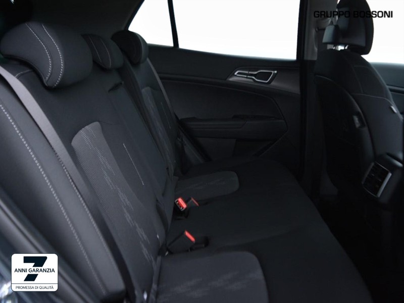 7 - Kia Sportage 1.6 t-gdi hev style at6