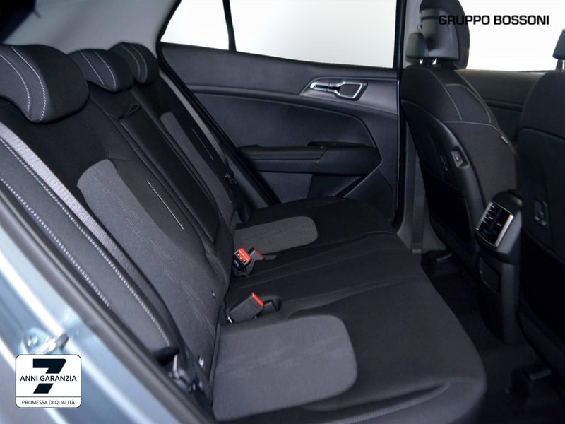 7 - Kia Sportage 1.6 t-gdi hev style at6