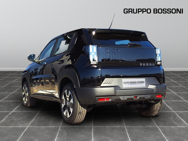 7 - Fiat Grande Panda 1.2 hybrid 110cv icon