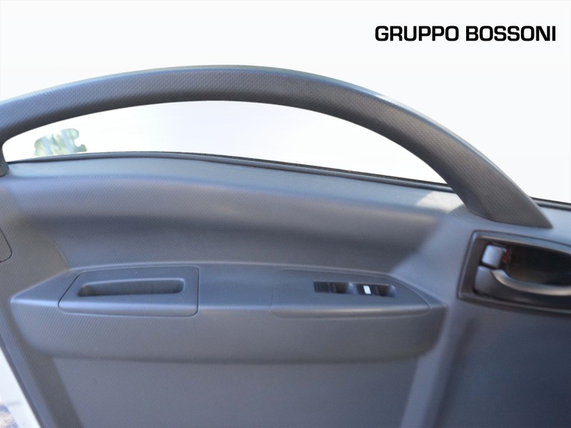 19 - Isuzu M27 large h 150cv