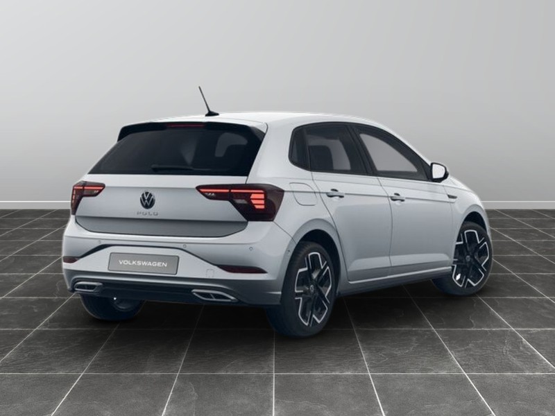 7 - Volkswagen Polo 1.0 tsi 95cv r-line plus