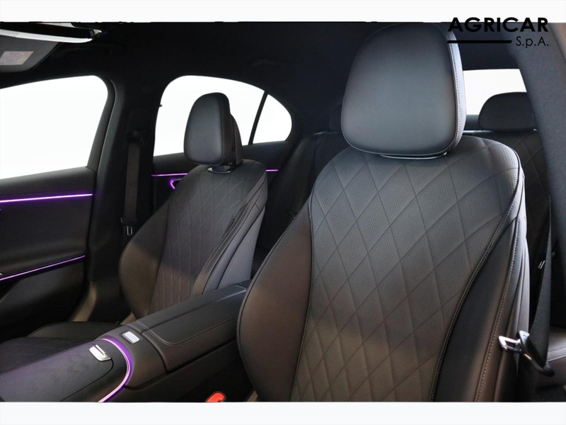 7 - Mercedes Classe E berlina 300 de plug in hybrid amg line premium 4matic 9g-tronic