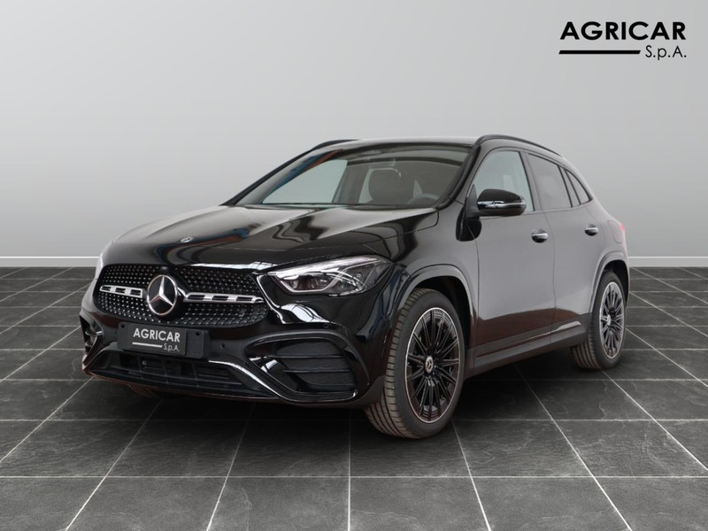 1 - Mercedes GLA 200 d amg line premium 4matic 8g-dct