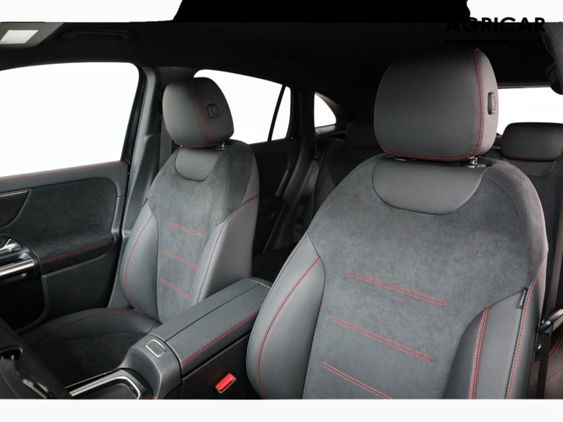 7 - Mercedes GLA 200 d amg line premium 4matic 8g-dct