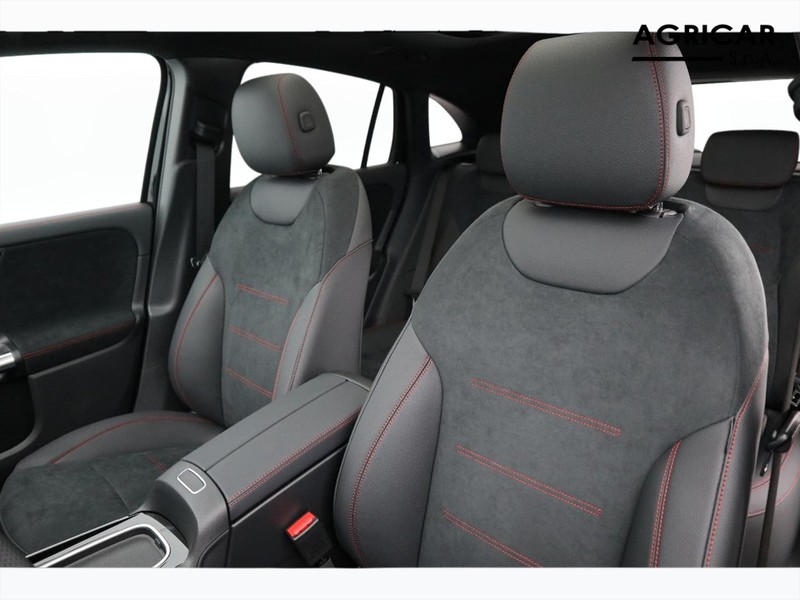 7 - Mercedes GLA 220 d amg line premium 4matic 8g-dct