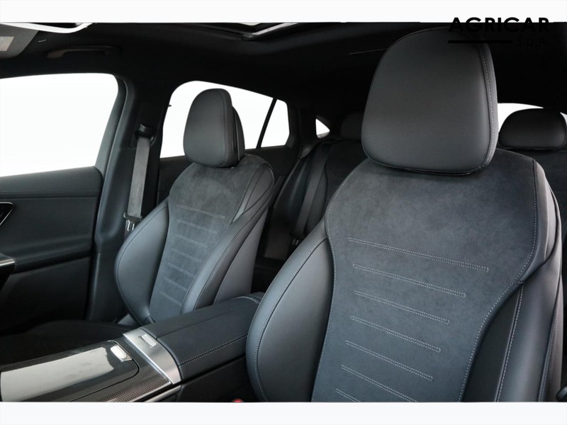 7 - Mercedes GLC coupe 300 de plug in hybrid amg line premium tech 4matic 9g-tronic