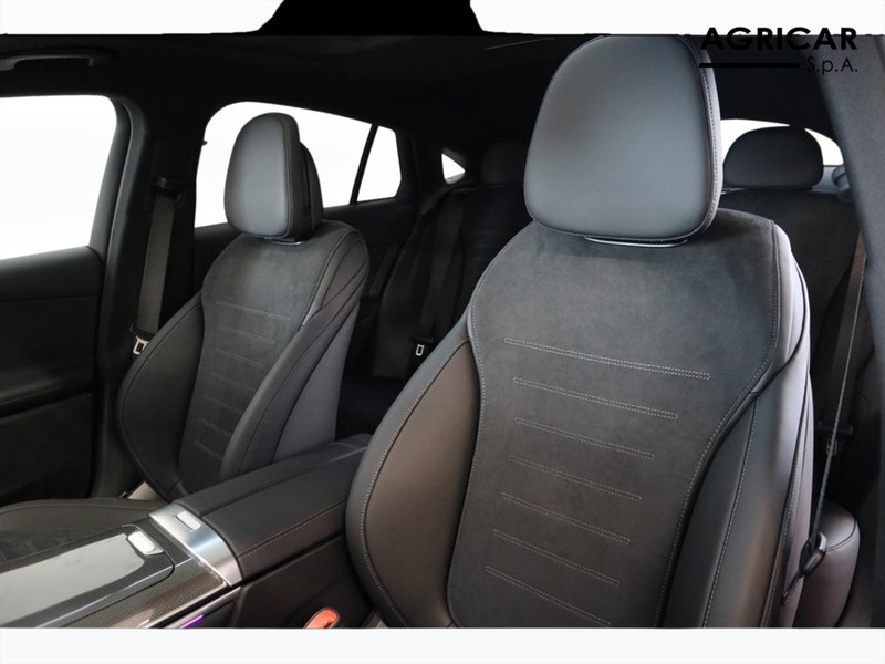 7 - Mercedes GLC coupe 220 d amg line premium 4matic 9g-tronic