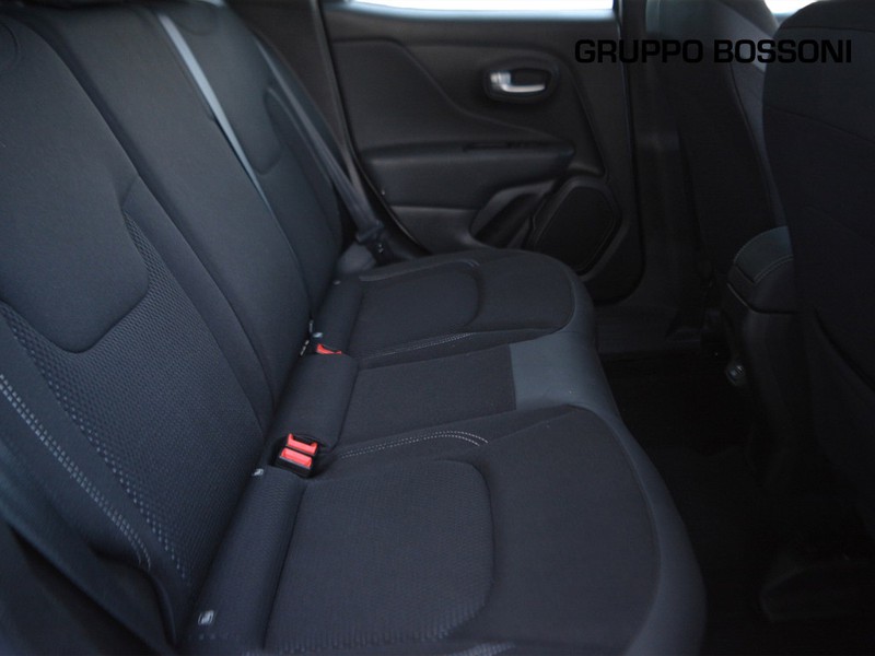 7 - Jeep Renegade 1.5 turbo t4 mhev altitude 2wd dct