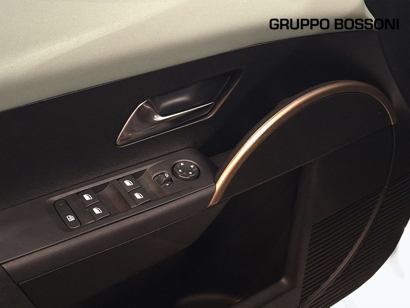 19 - Lancia Ypsilon 1.2 mhev 110cv e-dct