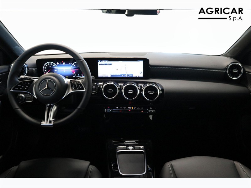 13 - Mercedes Classe A 180 d progressive extra speedshift dct amg 8g