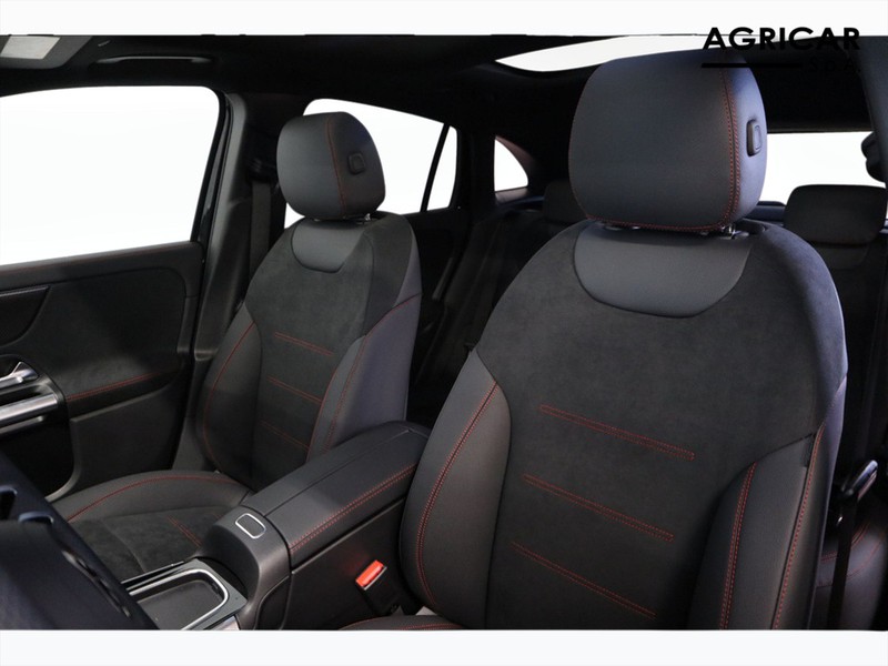 7 - Mercedes GLA 200 d amg line premium 4matic 8g-dct