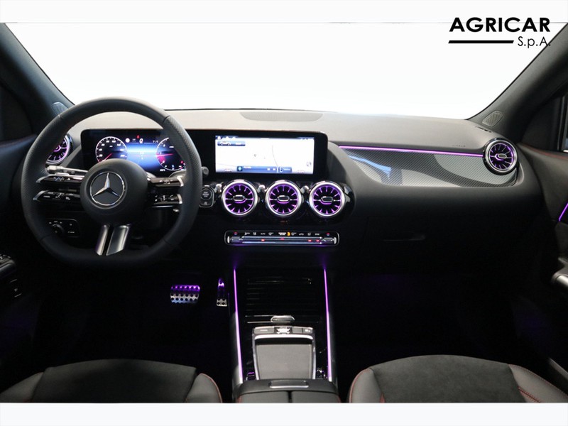 13 - Mercedes GLA 200 d amg line premium 4matic 8g-dct