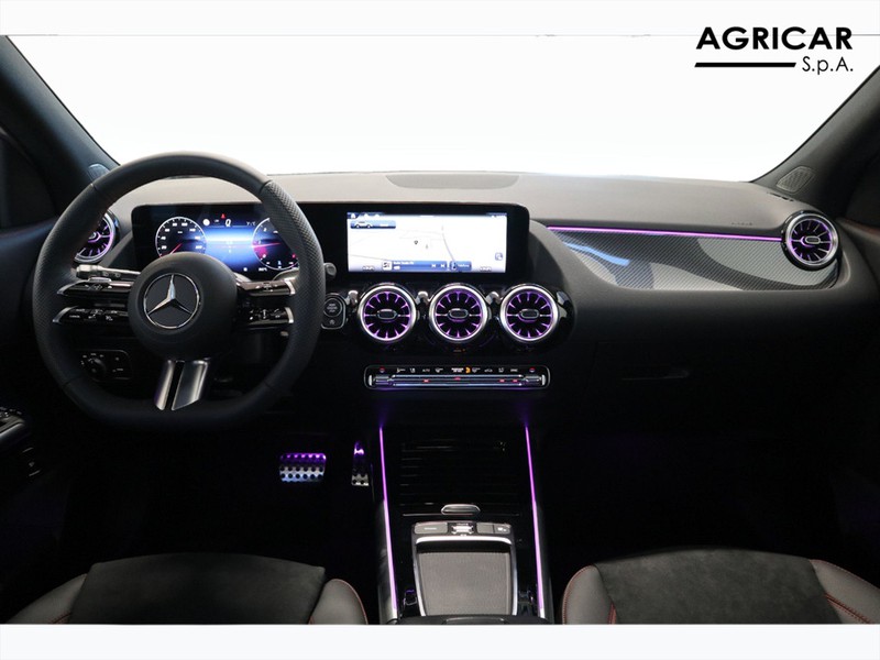 13 - Mercedes GLA 220 d amg line premium 4matic 8g-dct