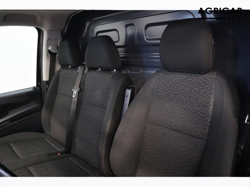 7 - Mercedes Vans Vito 116 cdi long pro auto my20