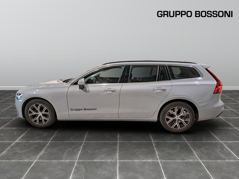 13 - Volvo V60 2.0 b3 core automatico