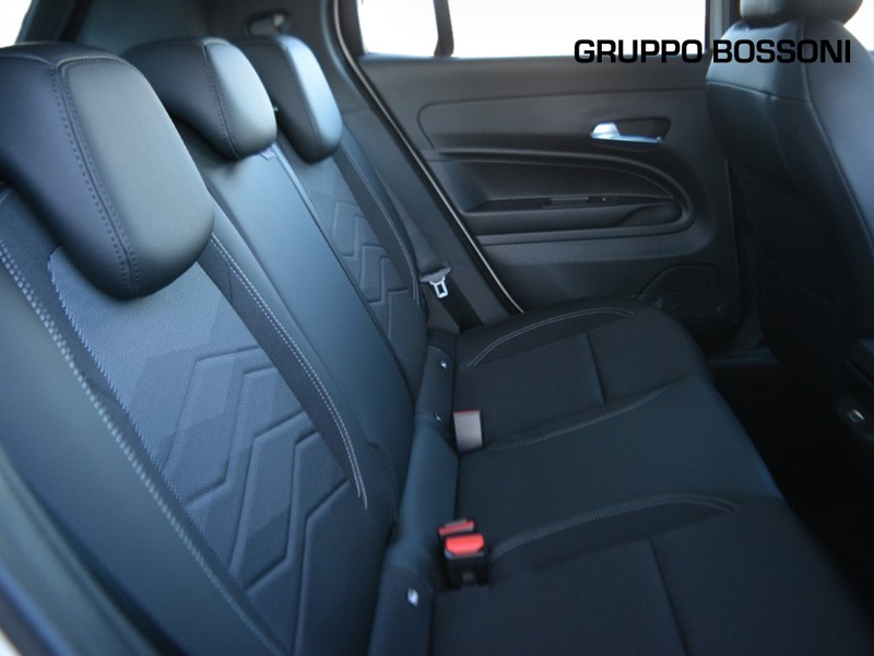 7 - Jeep Avenger 1.2 turbo 100cv altitude fwd