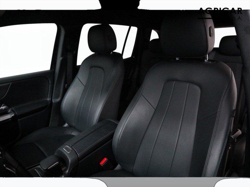 7 - Mercedes GLB 180 d sport plus 8g-dct