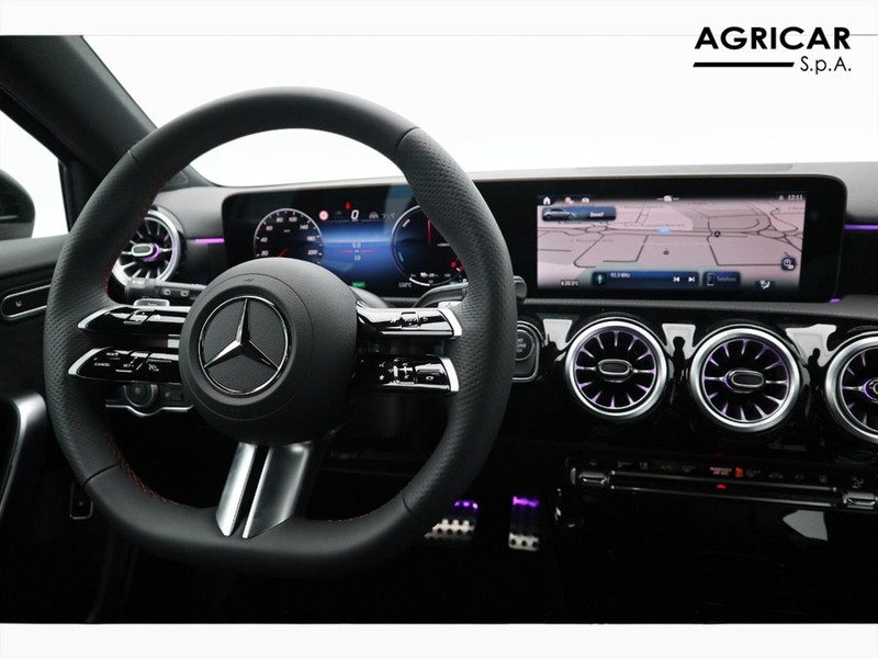 13 - Mercedes Classe A 250 e plug-in-hybrid amg line advanced plus speedshift dct amg 8g