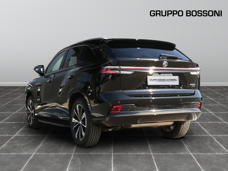 7 - Mg HS 1.5 phev luxury auto