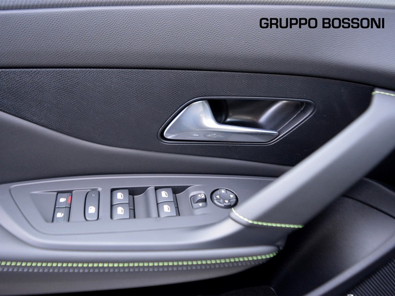 13 - Peugeot 308 1.2 hybrid 136cv gt e-dcs6