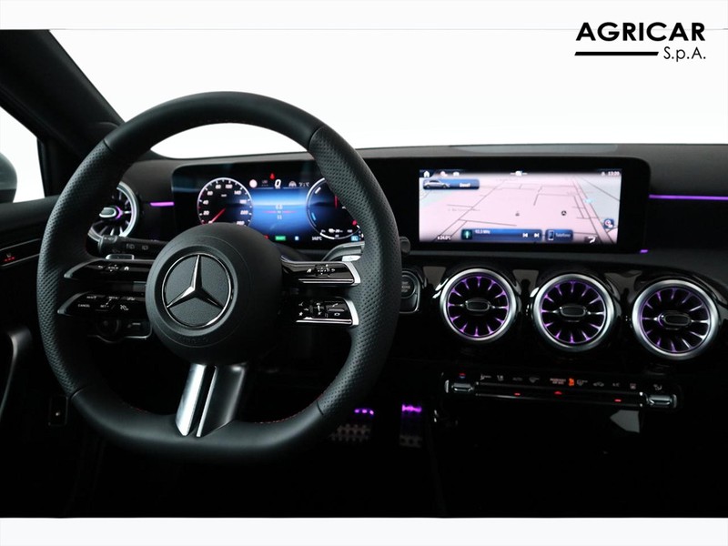 13 - Mercedes Classe A 250 e plug-in-hybrid amg line advanced plus speedshift dct amg 8g
