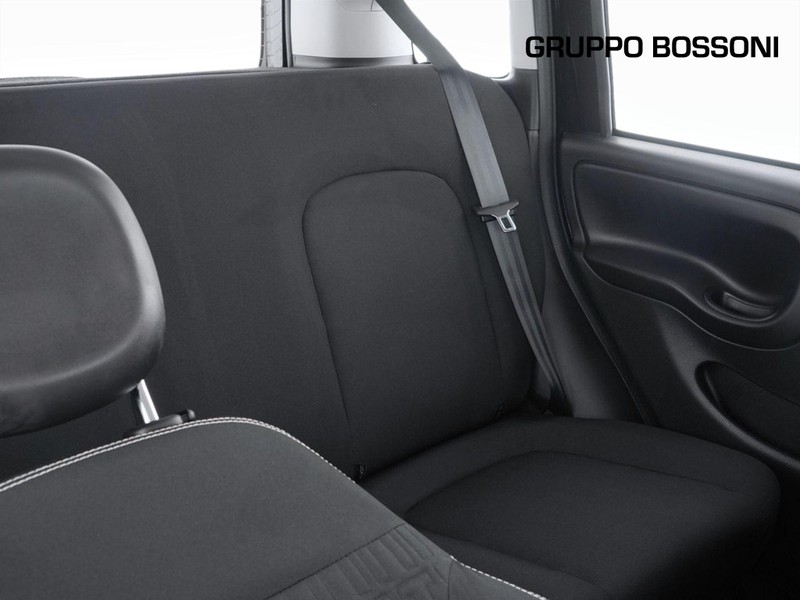 19 - Fiat Panda pandina 1.0 firefly hybrid 70cv pop s&s