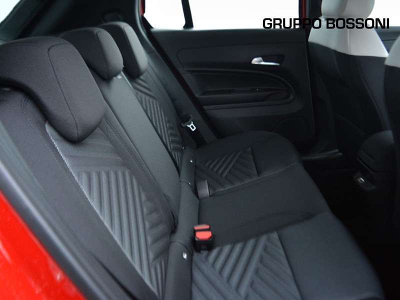 7 - Fiat 600 1.2 hybrid 145cv icon edct
