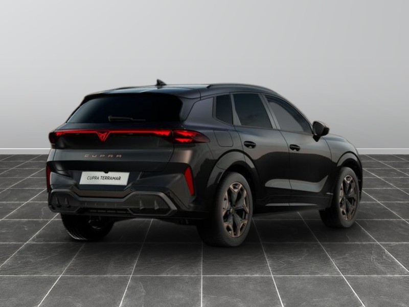 13 - Cupra Terramar 1.5 hybrid 150cv
