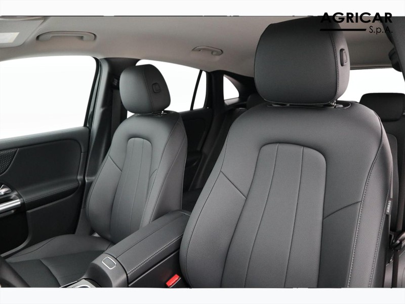 7 - Mercedes GLA 200 d progressive advanced plus 8g-dct