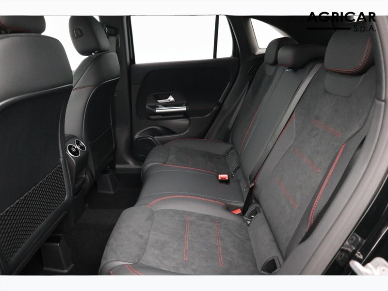 13 - Mercedes GLA 200 d amg line advanced plus 8g-dct
