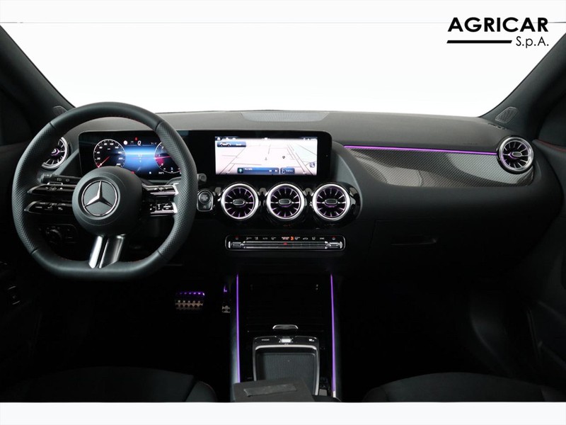 13 - Mercedes GLA 180 d amg line advanced plus 8g-dct