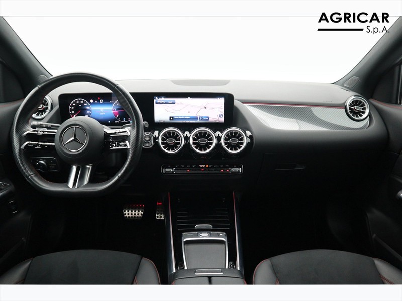 13 - Mercedes GLA 180 d amg line advanced plus 8g-dct