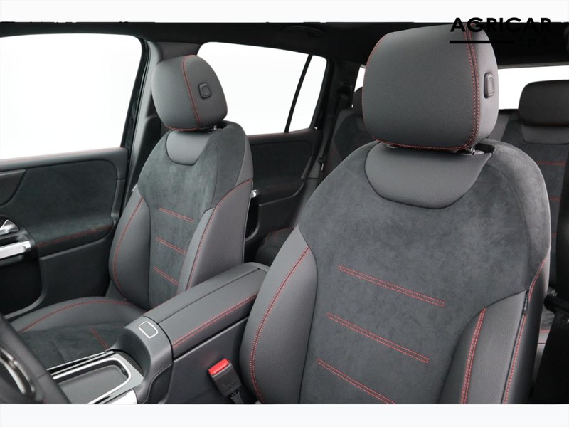 7 - Mercedes GLB 200 d amg line premium 4matic 8g-dct