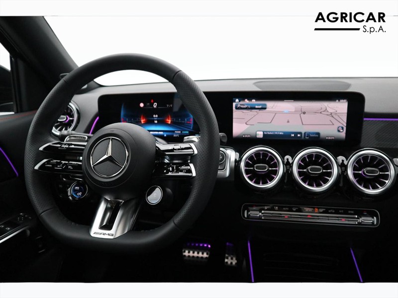 13 - AMG GLB amg 35 amg line premium 4matic 8g-dct